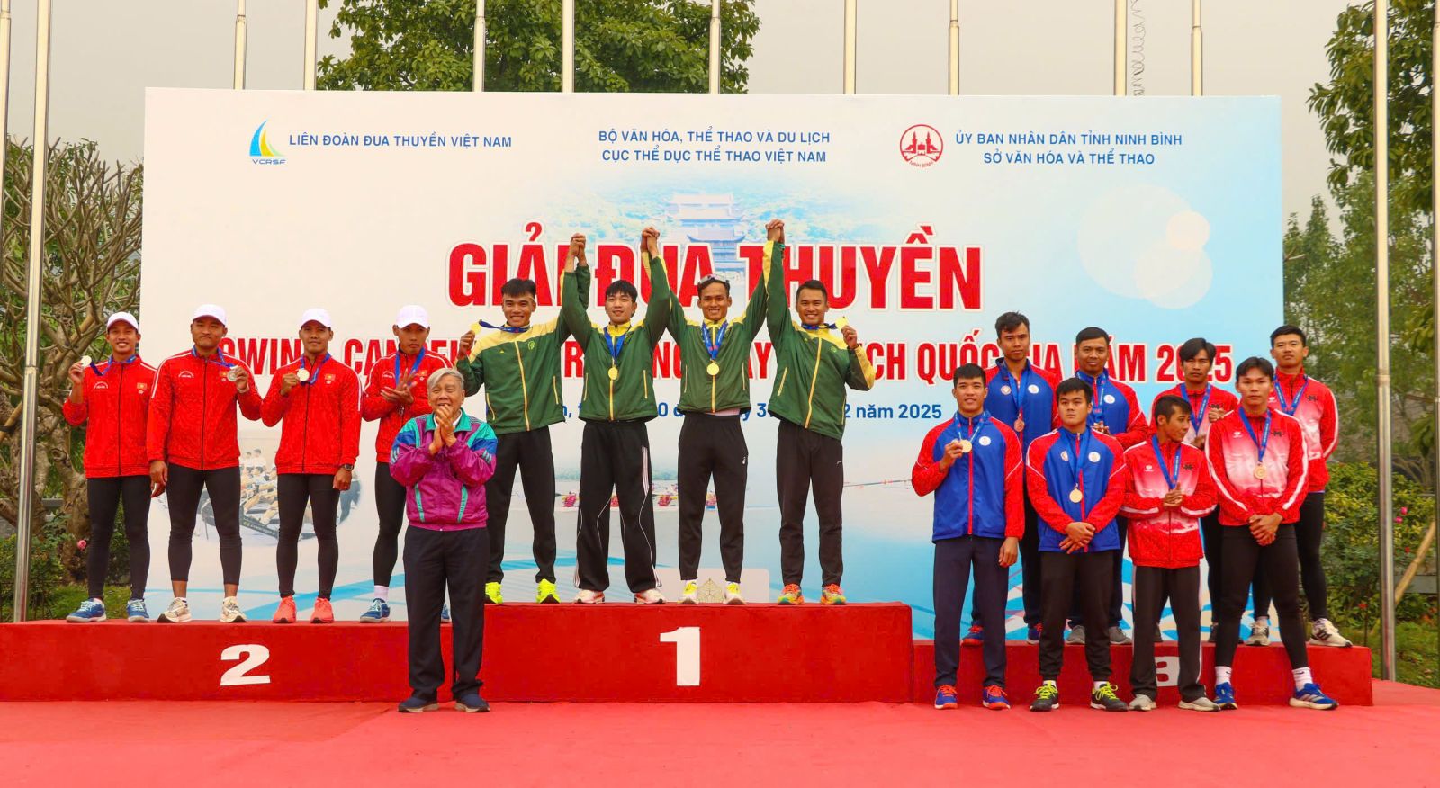 Đua thuyền Bình Thạnh toả sáng tại giải Vô địch Quốc gia năm 2025