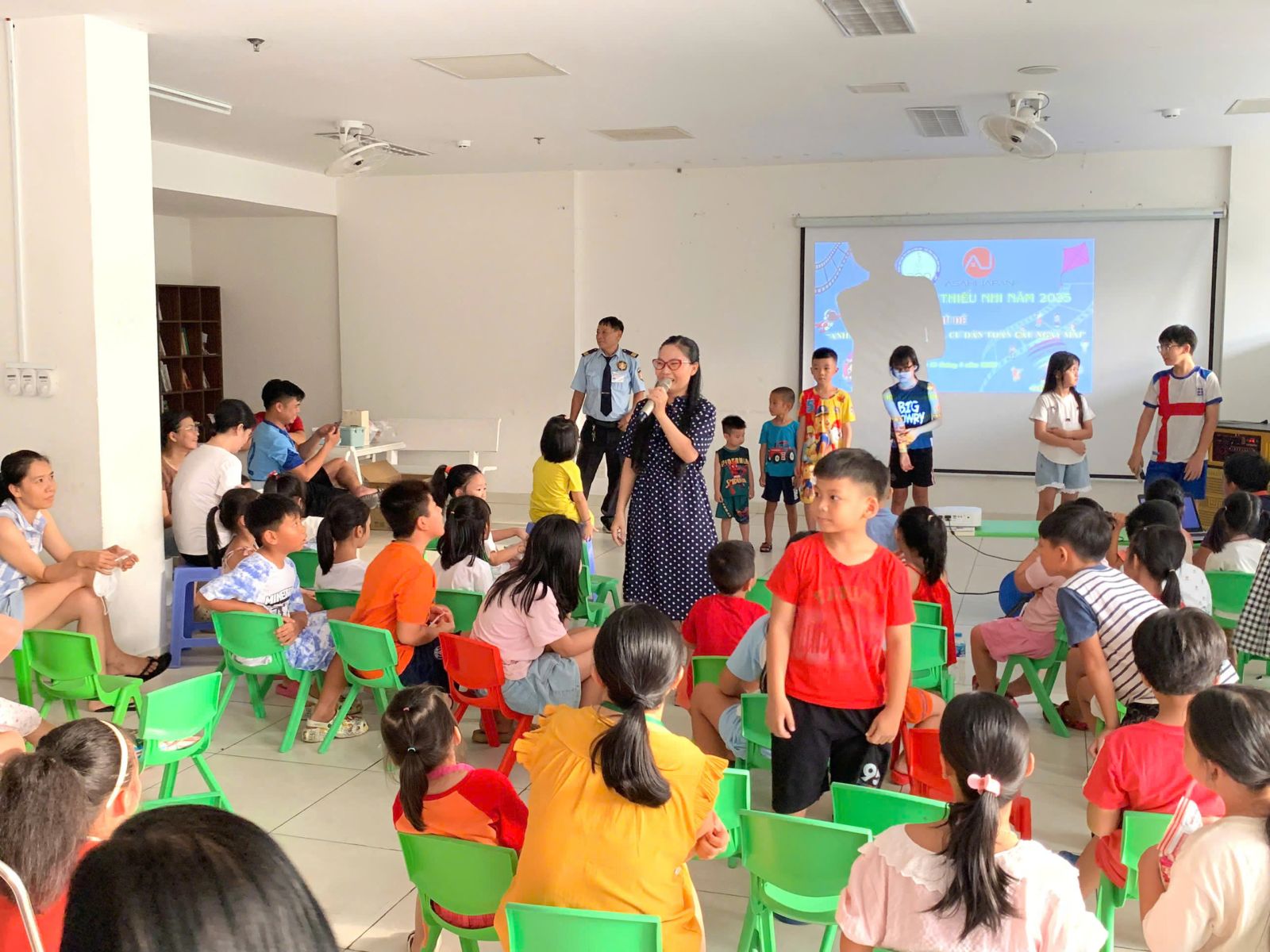 Thiếu nhi chung cư Marina hào hứng xem Liên hoan phim thiếu nhi